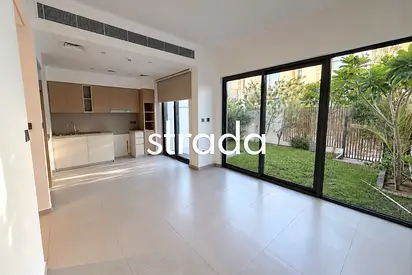 Vacant | Close to Amenities | 3 Bed +maids