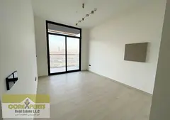 Spacious I Unfurnished | Prime Location