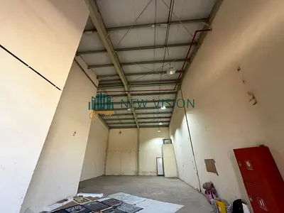 This commercial warehouse is available for lease on a yearly basis, with payments structured across 4 cheques. The property spans 2,100 sq ft and is d