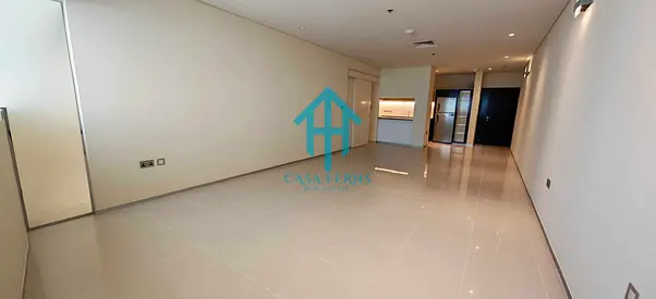 Unfurnished | 2 BHK | Vacant | Higher Floor
