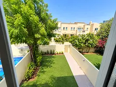 EXCLUSIVE | 2 Bedrooms + Study | Back to Back