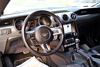 2017 FORD MUSTANG photo 8