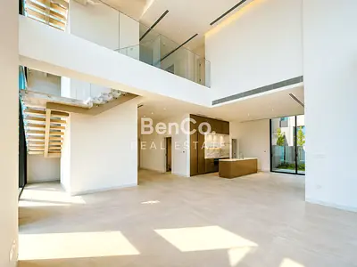 4 Bedrooms | Huge Villa | Motivated Seller