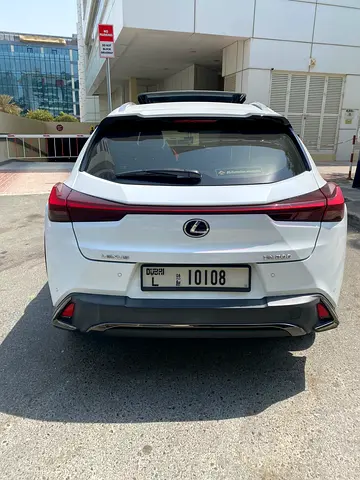 صورة 4 لـ 2019 Lexus UX-SERIES