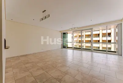 Large Layout | Ensuite | Vacant