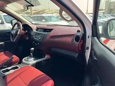 2020 Nissan NAVARA 照片 9