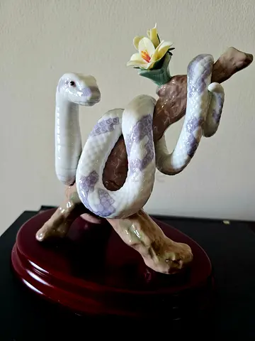 World famous handmade Lladro Snake Figurine Porcelain Chinese Zodiac collection