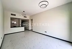 Prime Location |Mid Floor |Community View