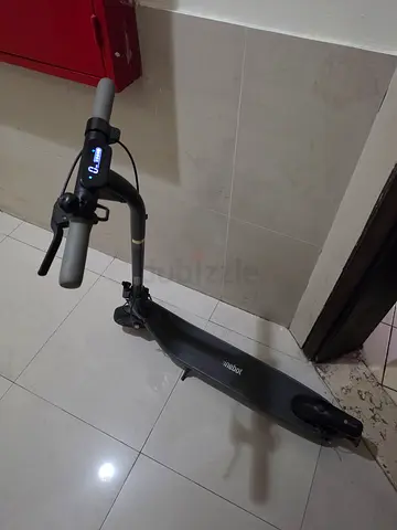 Ninebot e2 scooter