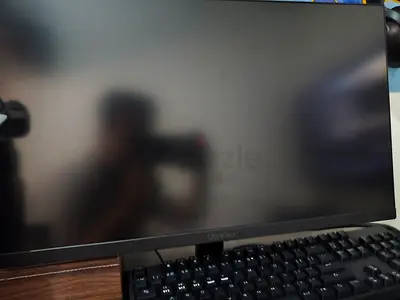 Lg ultra gear DLG 24GQ50F-8 180hz 24 inch