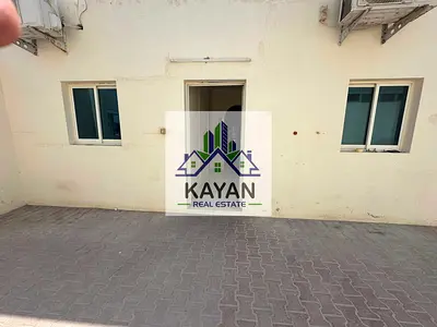 سكن عمال كامل للإيجار | 8 شقق | الصناعية القديمة أم القيوين | من المالك مباشرة