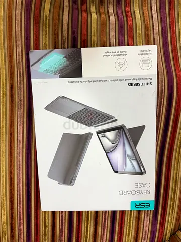 ESR Magnetic Detachable Keyboard: Includes a keyboard that can be physically detached from the case