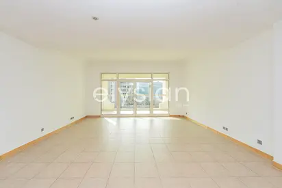 Low Floor I Beach Access I Unfurnished