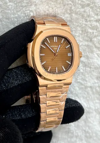 Patek Philippe Nautilus in 18k rose gold