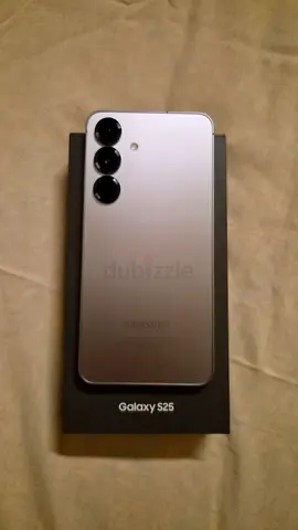 URGENT SALE - MINT CONDITION S25 12/256 WITH ALL ACCESSORIES