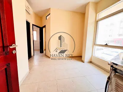 ON ROAD BUILDING / STUDIO / SEPARATE KITCHEN / WITH SEPARATE ROOM