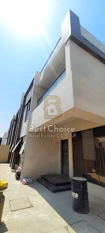 • Full natural stone façade • Porcelain, granite, and marble flooring • Distinctive ceiling and gypsum designs • Modern concealed lighting • GROHE bat