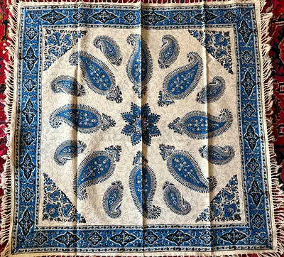 coffe table cover 100 * 100 cm - Handmade Persian-style Square Wool Rug with Blue Paisley Design