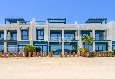 Private Beach | Upgraded | 4 Cheques