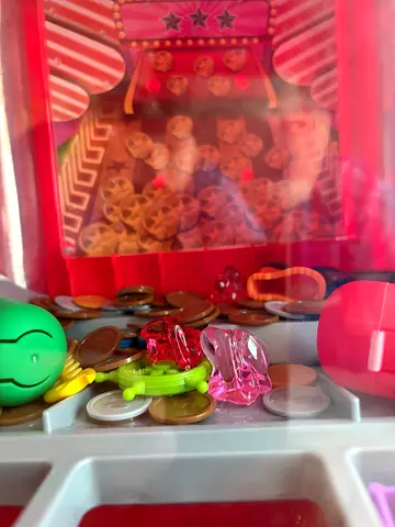 Mini Coin Pusher Toy Machine
