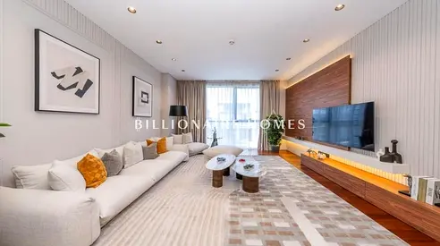 Sophisticated | 1,067 sqft | Prime Address