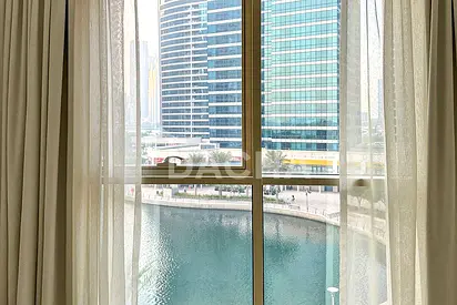 FULL LAKE VIEW | VACANT | METRO ACCESS
