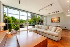 Vacant on Transfer | Duplex | Sunrise Views