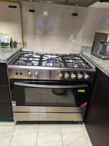 LG 5-Burner Gas Cooker with Oven and Grill Full Safe