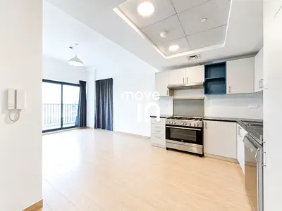 Chiller Free|3 Bed|2 Balconies|Storage|Near Metro