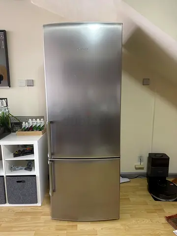 BOSCH Stainless Steel Fridge with Bottom Freezer - Good Working Condition