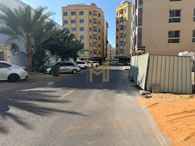 فرصة استثمارية | مبنى سكني تملك حر مؤجر بالكامل | عائد 9% | دخل سنوي 409 ألف درهم | الرميلة 2 – عجمان