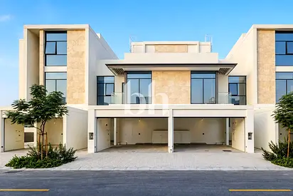 Single Row | Great Location | Vastu | Mortgageable