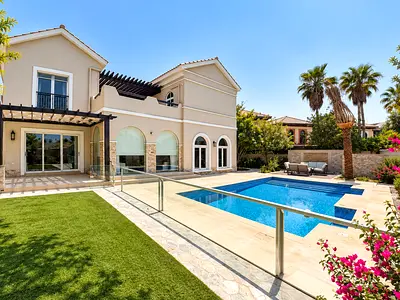 Exclusive | Upgraded | Fully Furnished