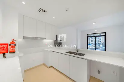 Spacious Layout | Unfurnished | Vacant October, 19