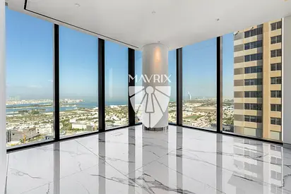 Luxury 4BR | High Floor | Prime Location