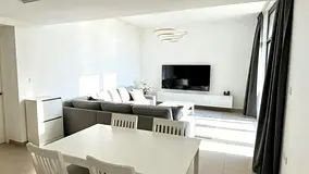 Fully Furnished | Ready To Move In| Close To Park