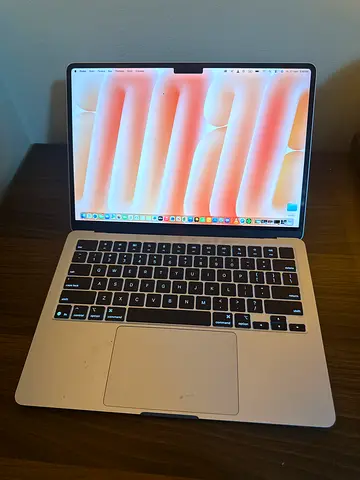 Apple MacBook Air 13-inch (Silver) - Good Condition