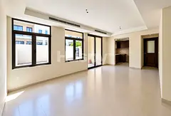 Single Row | Vacant | With Maids