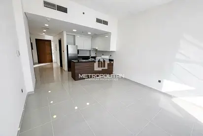 Vacant | Large Balcony | Park View |Prime Location