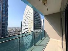 Spacious Studio | | Huge Balcony | | Prime Location | | Business Bay