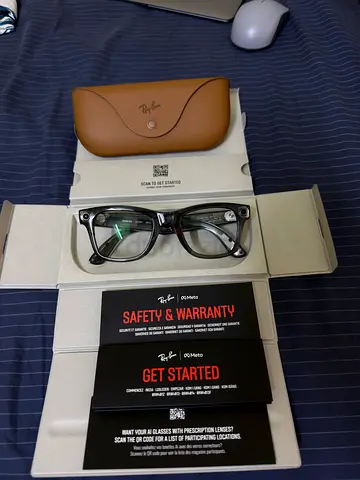 Brand new Meta Rayban gen 2 - Transparent with transition lens - just opened today - one year warnty
