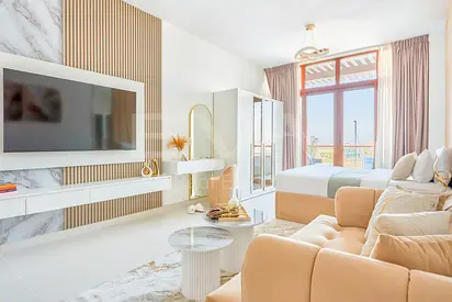 FULLY FURNISHED | SEAVIEW | READY TO MOVE