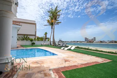 Luxury Beachfront End Villa With Private Beach