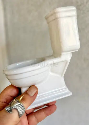 Decorative miniature ceramic toilet ornament ashtray / planter (white)