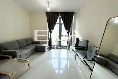 FURNISHED | VACANT MID SEP | LARGE LAYOUT