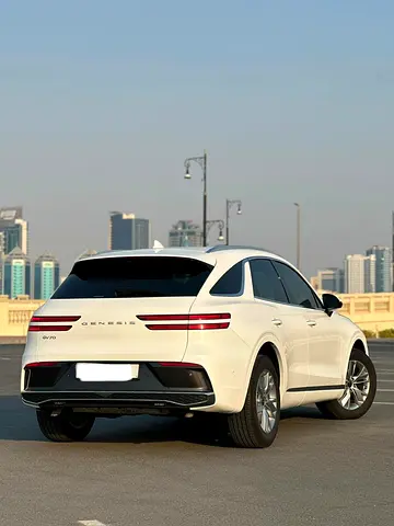 2025 Genesis GV70 photo 8