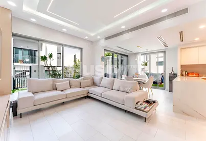 Vacant On Transfer | Upgraded | Close to Amenities