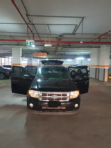 2012 FORD ESCAPE photo 2