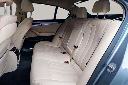 2021 BMW 5-SERIES 照片 12