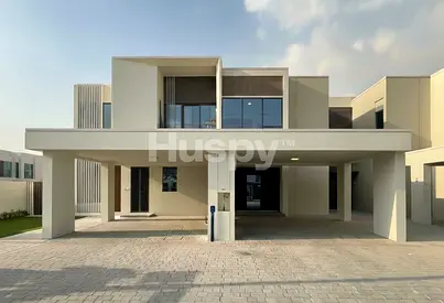 Prime Location | Single Row | Road Facing